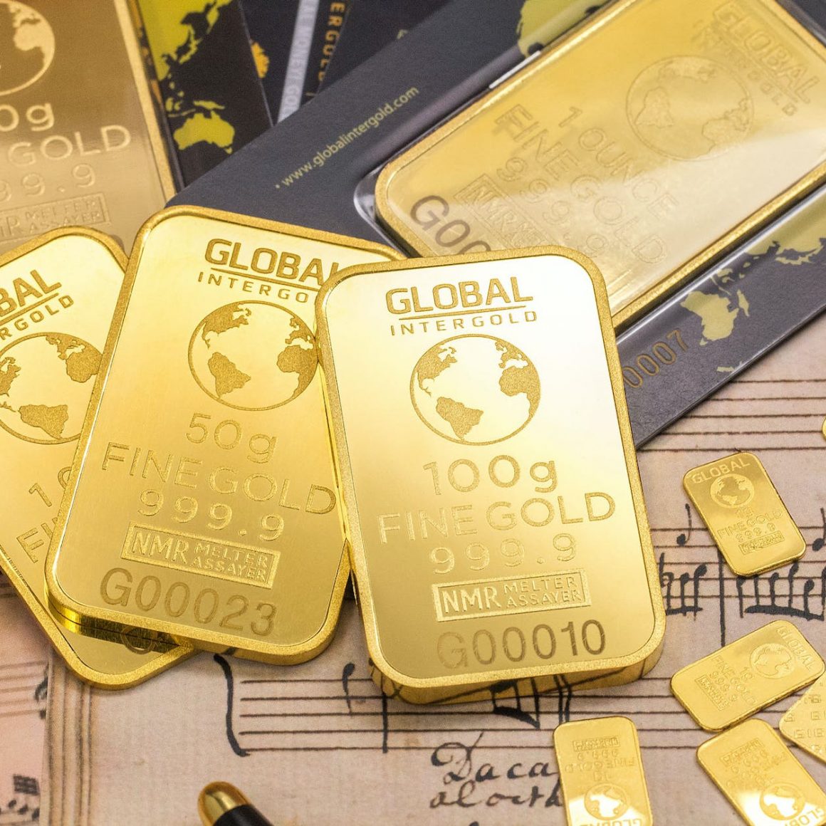 gold global plates