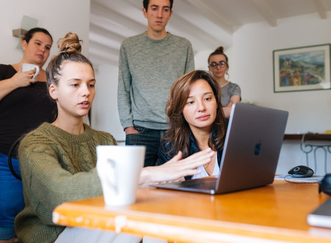 Wat zijn primaire, secundaire, en variabele arbeidsvoorwaarden