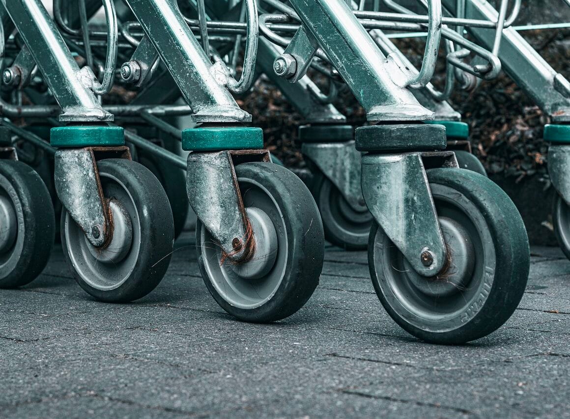 Waarom rolcontainers onmisbaar zijn in veel verschillende branches