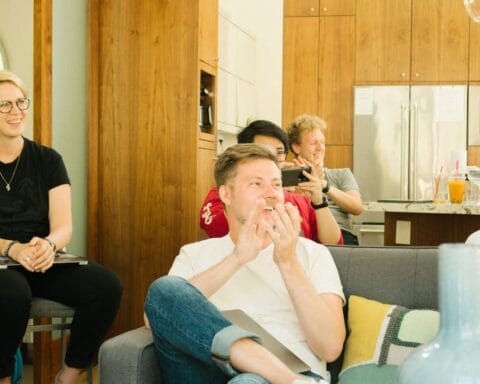 Een ‘Wie is de Mol’-teamuitje voor jouw bedrijfsteam