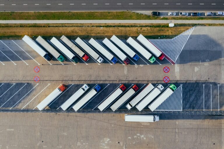 Hoe nederlandse ondernemers de transitie naar duurzame logistiek aanjagen