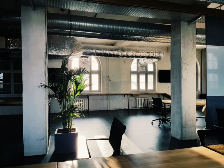 Haal meer uit je werkplek met slimme kantoorinrichting