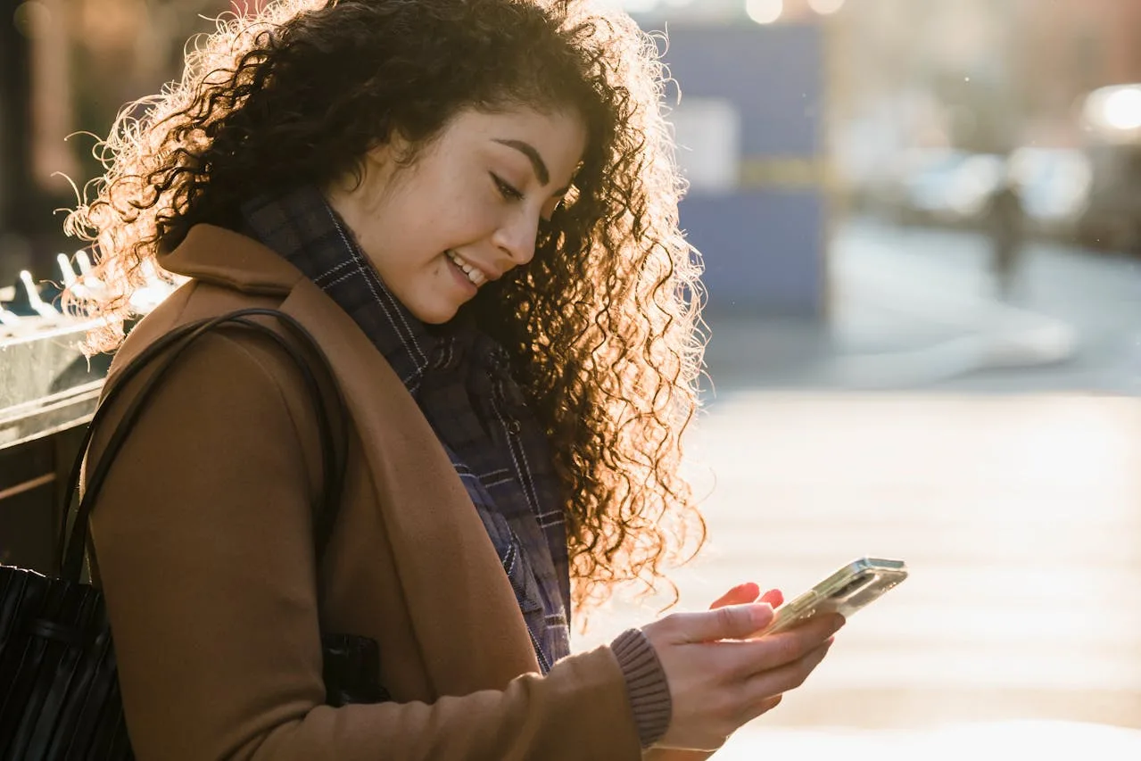 Van wie is het telefoonnummer +31 20 215 94 36