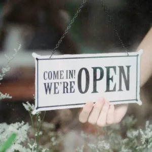 Zo krijgt de opening van je bedrijf de juiste aandacht