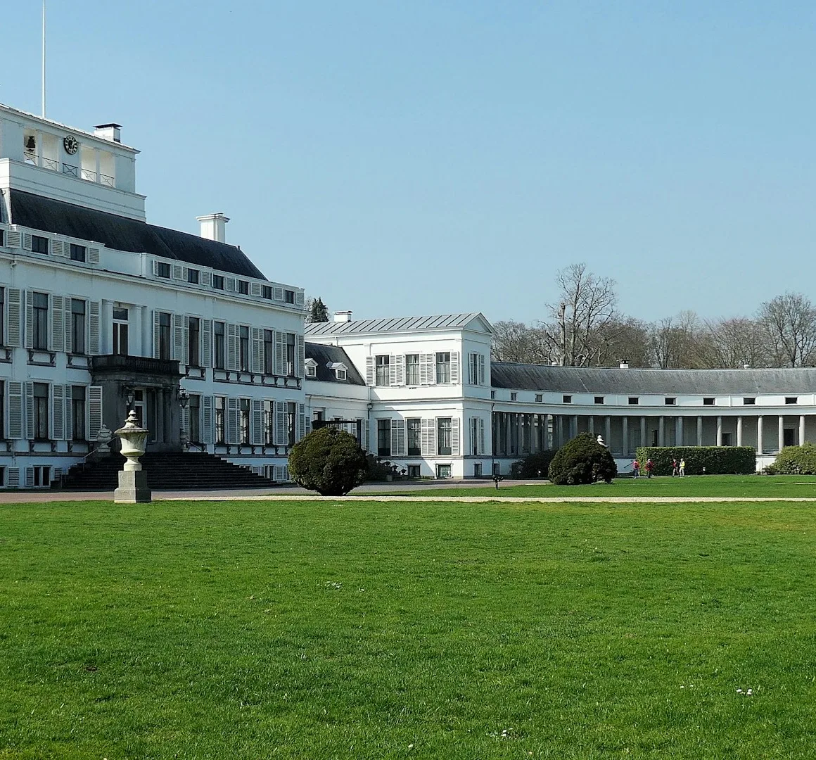 Maya Meijer vermogen de eigenaresse van Paleis Soestdijk