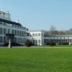 Maya Meijer vermogen de eigenaresse van Paleis Soestdijk